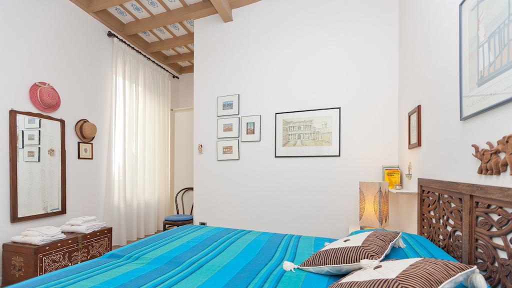 Monti Apartment Ρώμη Δωμάτιο φωτογραφία